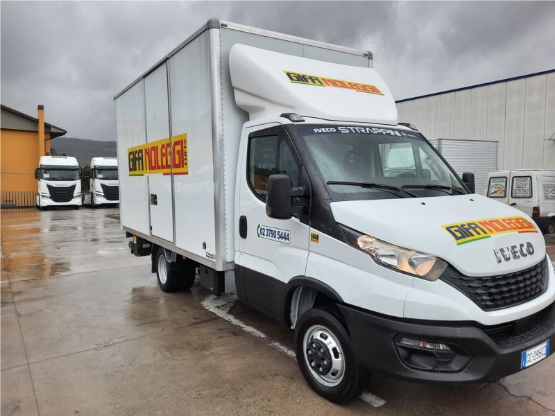 IVECO consegna 34 Daily a Giffi per il noleggio in tutta Italia